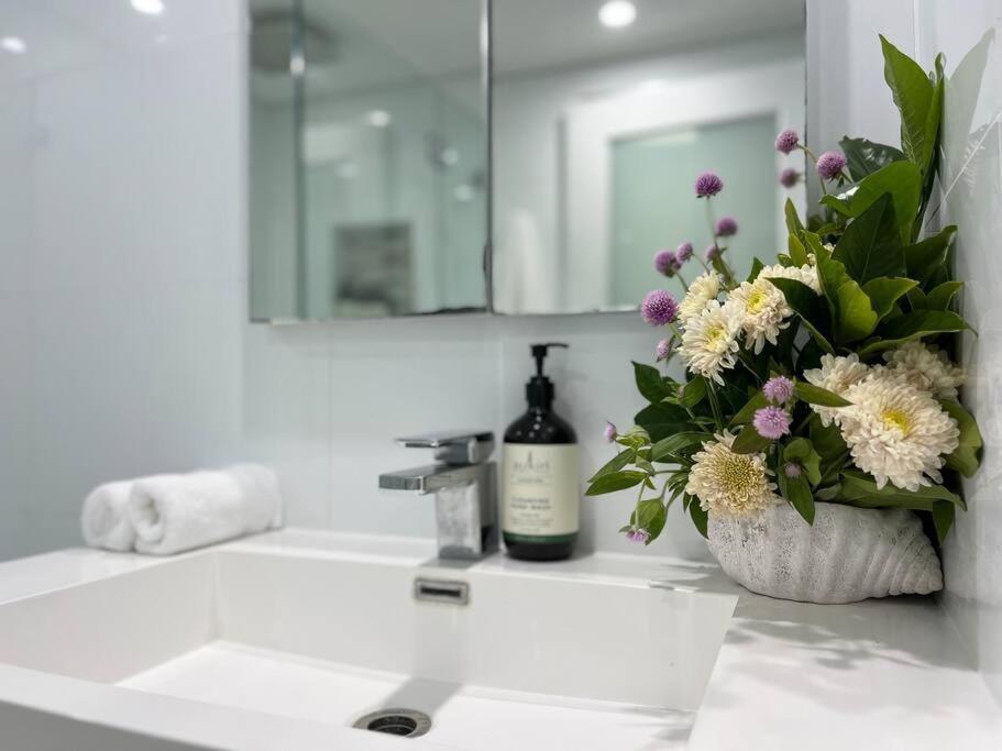 Bondi Beach Waves Beachfront Apartment Σίδνεϊ Εξωτερικό φωτογραφία