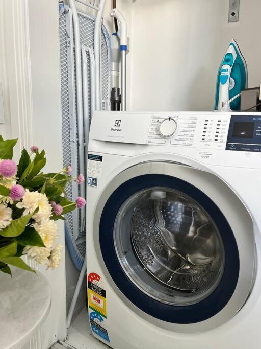 Bondi Beach Waves Beachfront Apartment Σίδνεϊ Εξωτερικό φωτογραφία