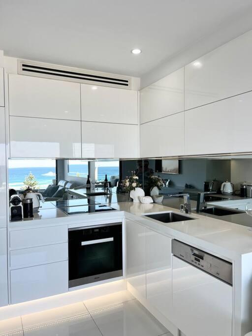 Bondi Beach Waves Beachfront Apartment Σίδνεϊ Εξωτερικό φωτογραφία